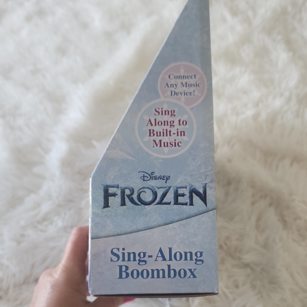 💥New Disney Frozen Sing-Along Boombox with Microphone - White and Purple - Picture 3 of 6